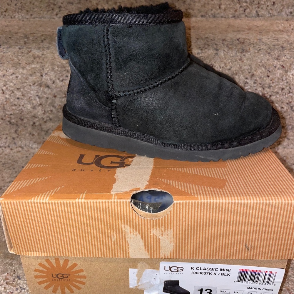 Ugh Mini Black Boot little girl size 13